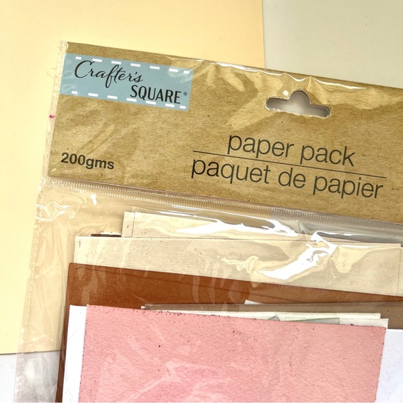 🏷️ pack of scrapbook paper in various colors & textures for junk journals - Picture 7 of 11